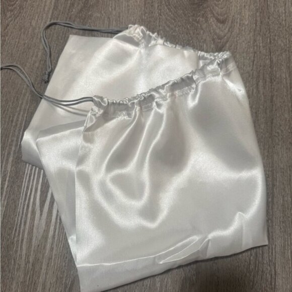 Dust Bags **YOU GET 2/$35** Large Size Silky Satiny Dust Bags in White Clean Bag - Picture 1 of 4